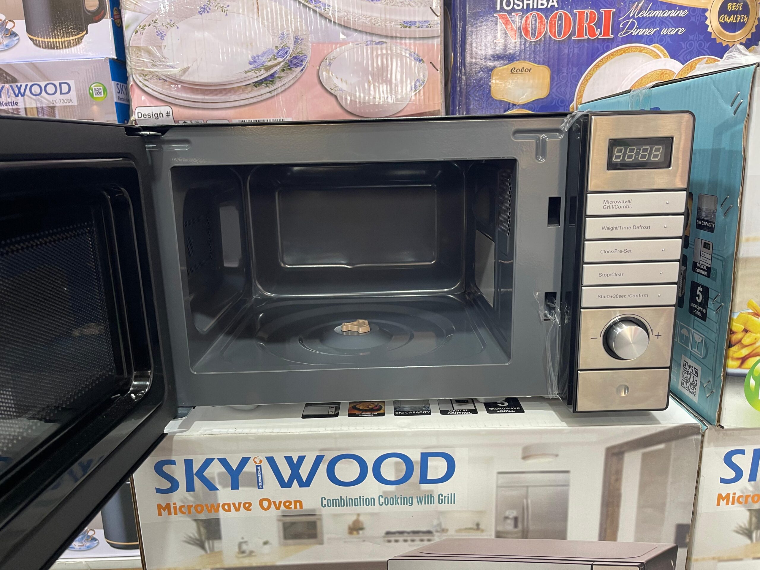 Skywood Electric Oven – Quality Kitchen Appliance by Ateeq Electronics & Crockery - Image 3