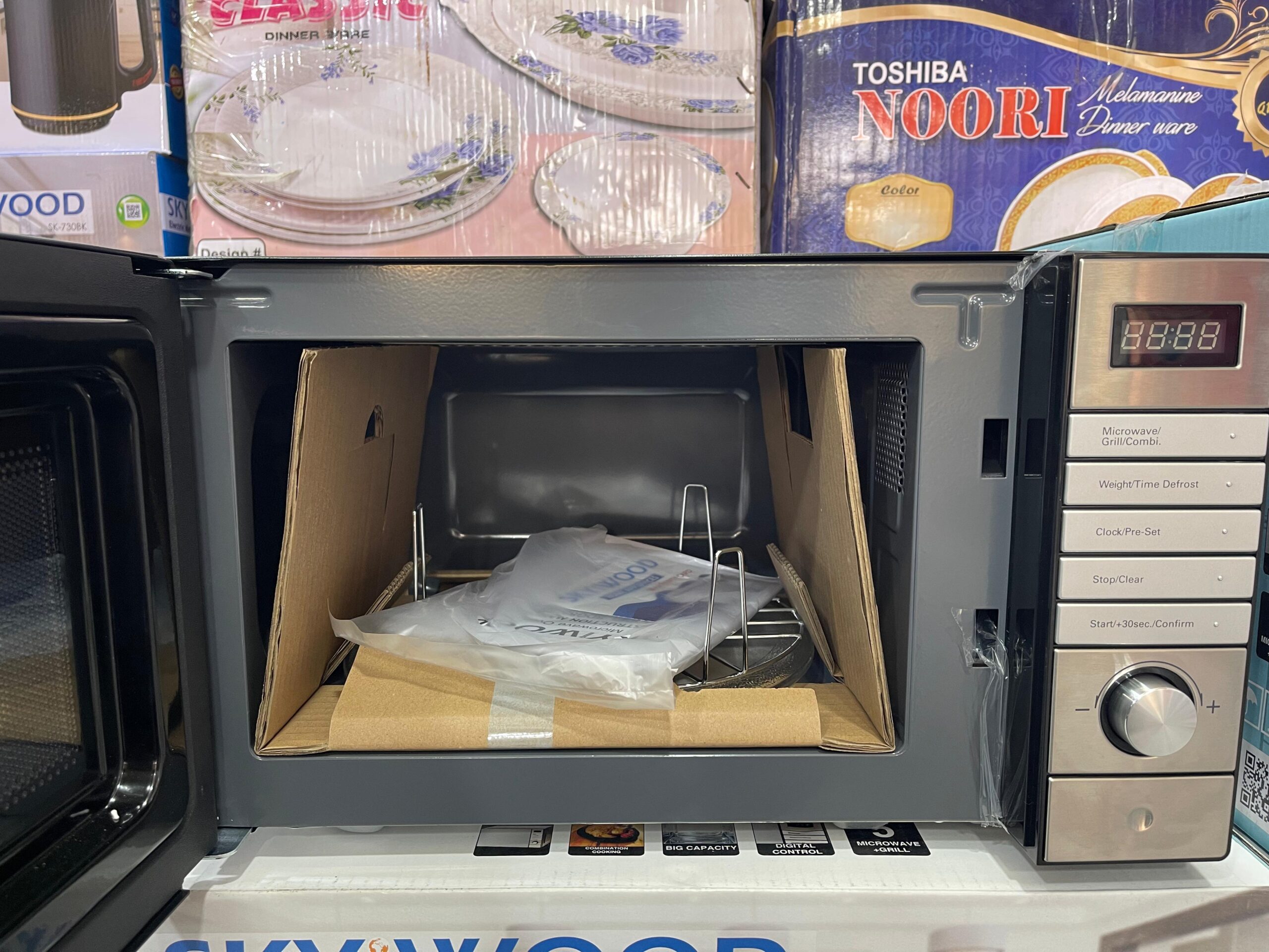 Skywood Electric Oven – Quality Kitchen Appliance by Ateeq Electronics & Crockery - Image 2